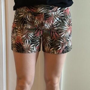 Olivia gray olive green pull on palm shorts xs nwot
